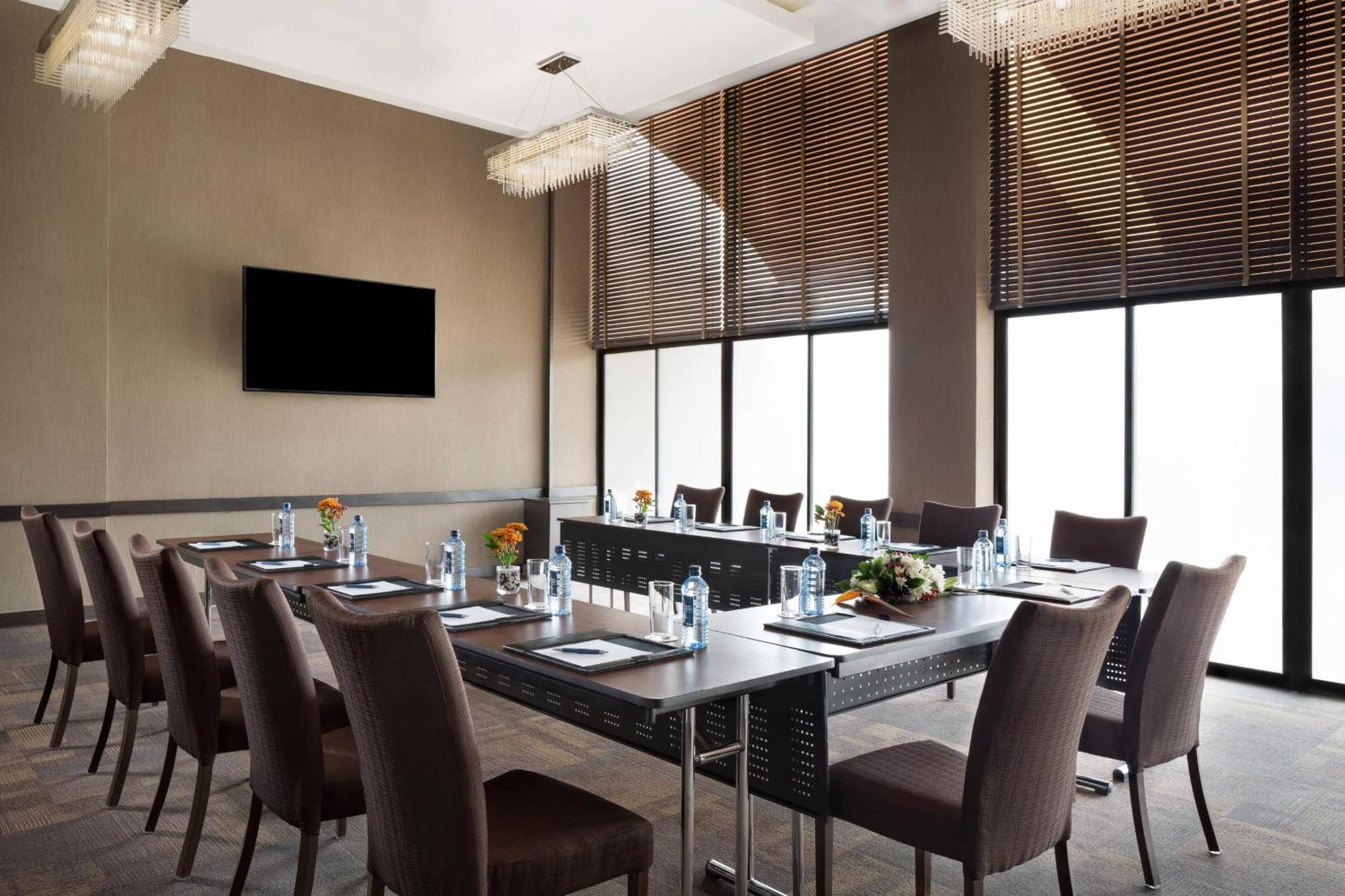 Four Points By Sheraton Nairobi Hurlingham Екстер'єр фото
