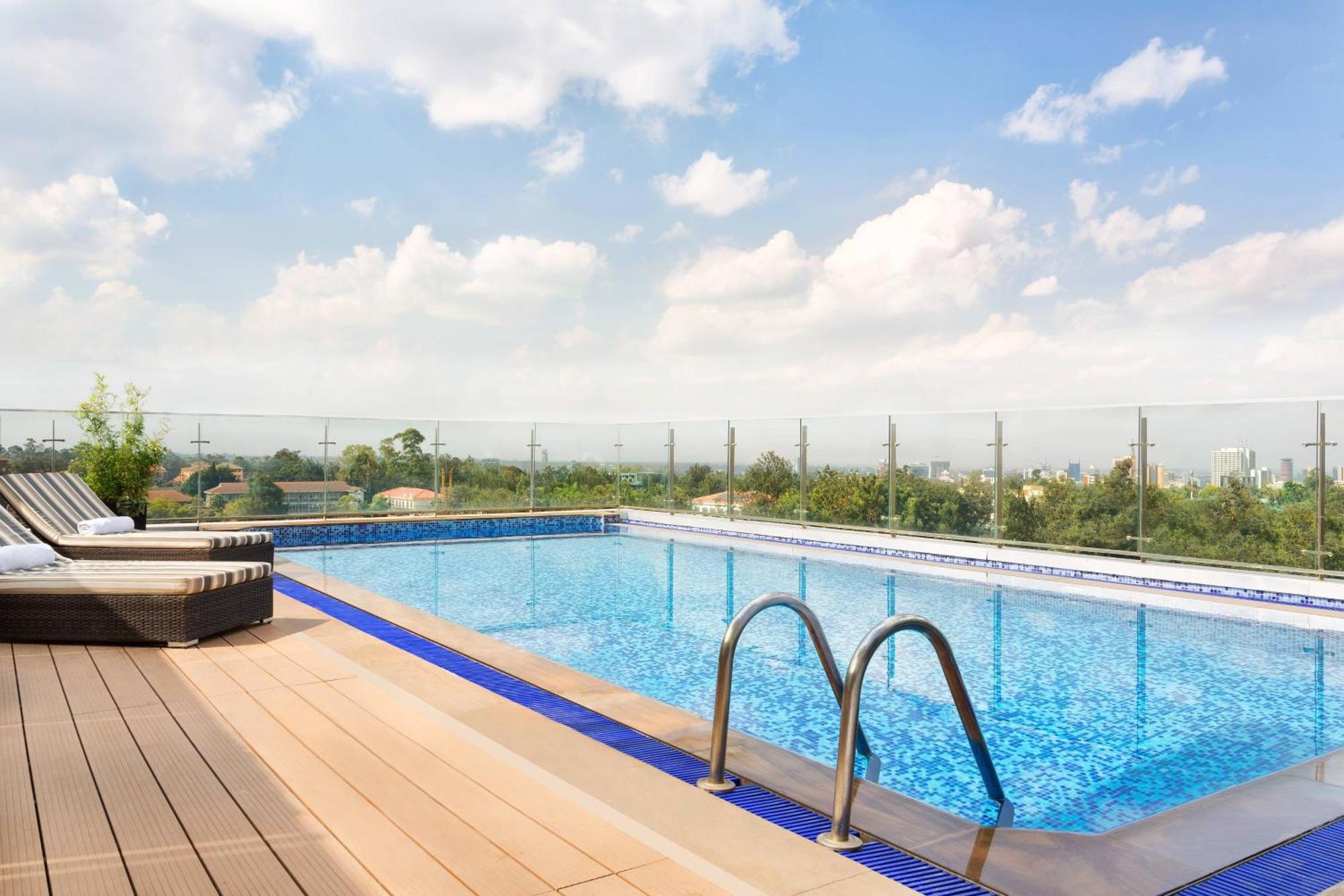 Four Points By Sheraton Nairobi Hurlingham Екстер'єр фото