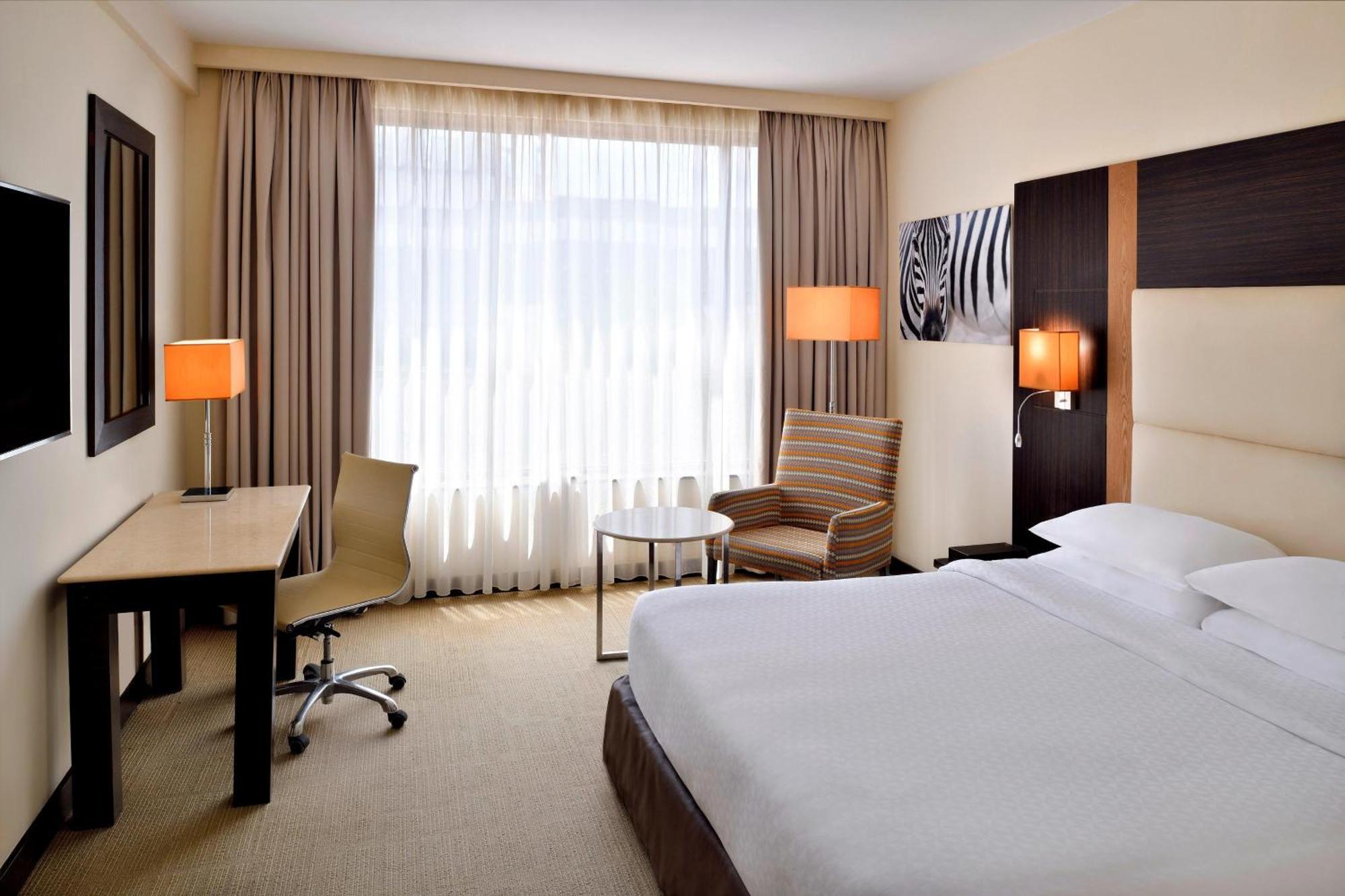 Four Points By Sheraton Nairobi Hurlingham Екстер'єр фото