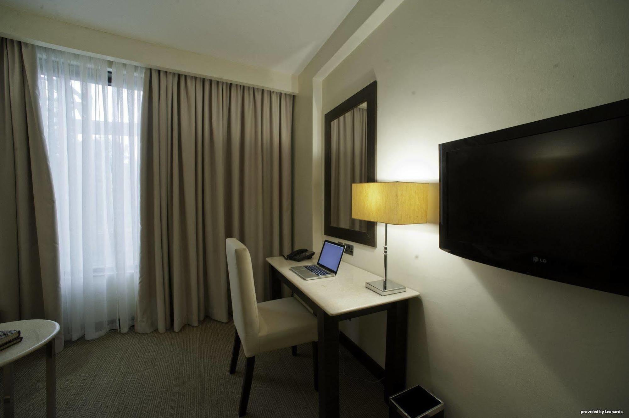 Four Points By Sheraton Nairobi Hurlingham Номер фото
